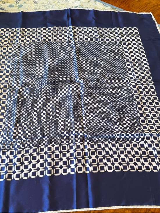 Jean Caseeere Navy and White Geometric Silk Scarf - Picture 4 of 9